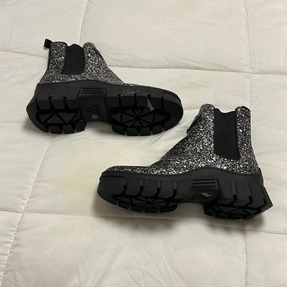 Guess sparkle boots 7.5